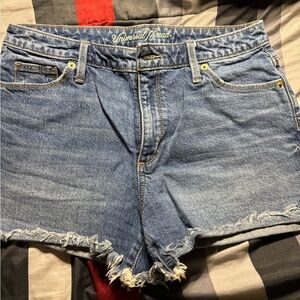 Universal Thread Shorts